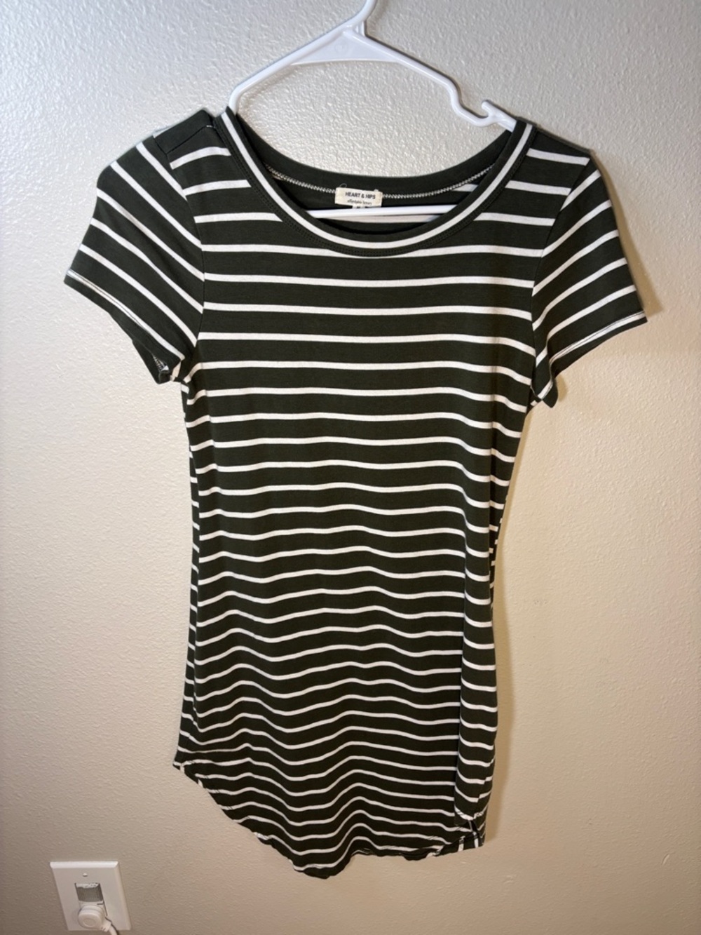 Heart Hips Black and White Striped Short Sleeve Tee -207sku